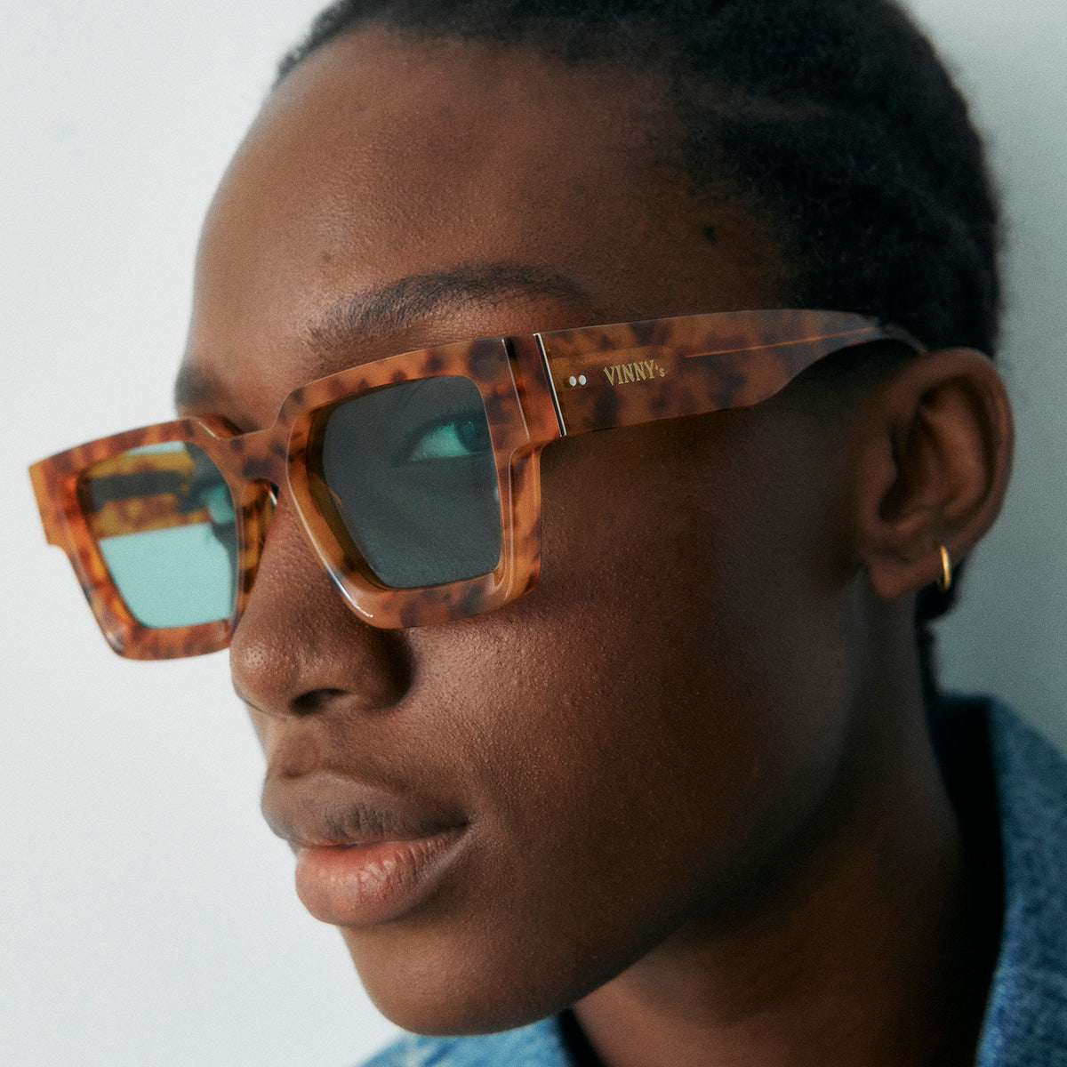 Vinnys x KAMO - Amber Horn Tortoise - Light Green Lens